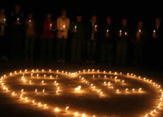 为“5·12”灾区人民祈祷