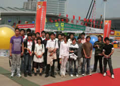 到“哈洽会”做艺术考察